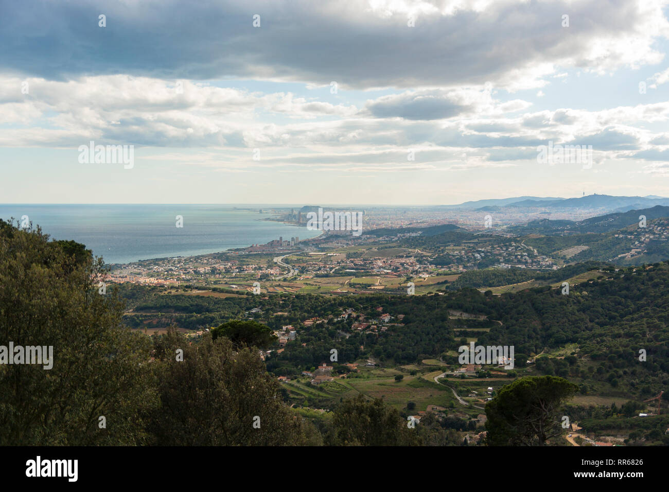 Luftaufnahmen von Barcelona aus einem natürlichen Park Serralada de Marina Stockfoto