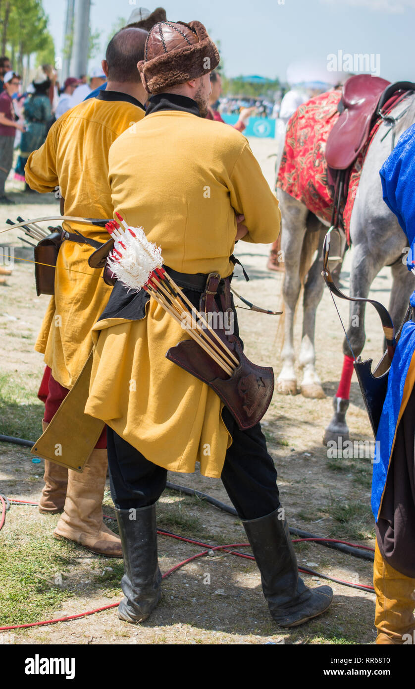 2 Stück Türkischer Fez Hut Rot - Traditioneller Marokkanischer Hut