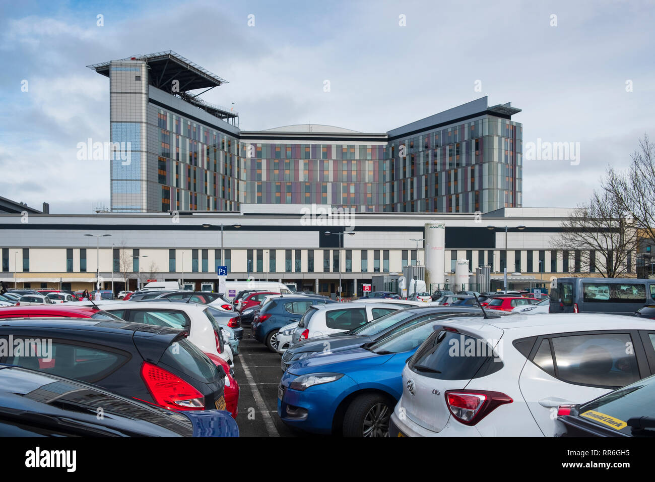 Besucher Parkplatz an der Queen Elizabeth University Hospital in Glasgow, Schottland, Großbritannien Stockfoto