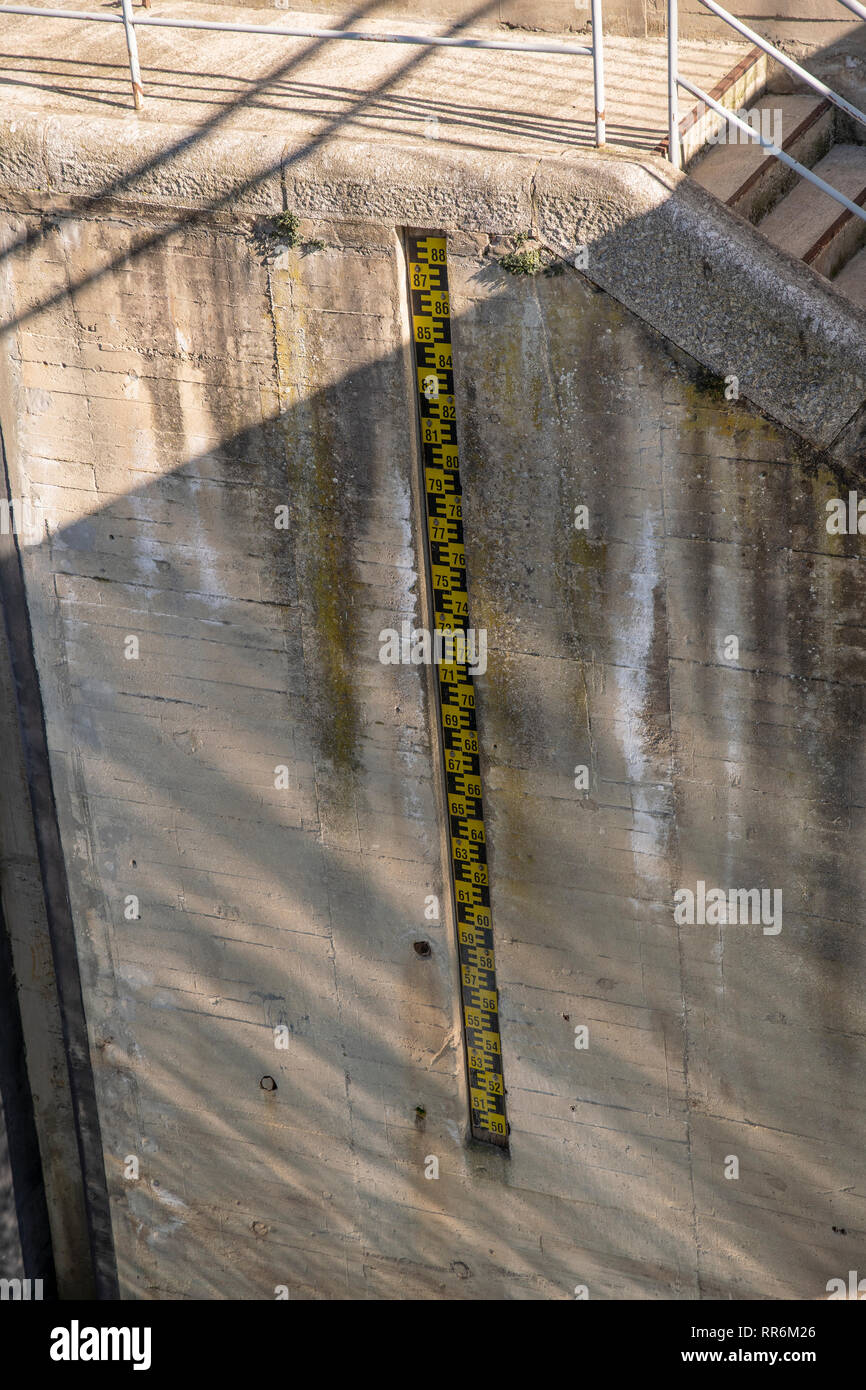 Wasser Level Meter für hohe Wasser-Stab Stockfoto