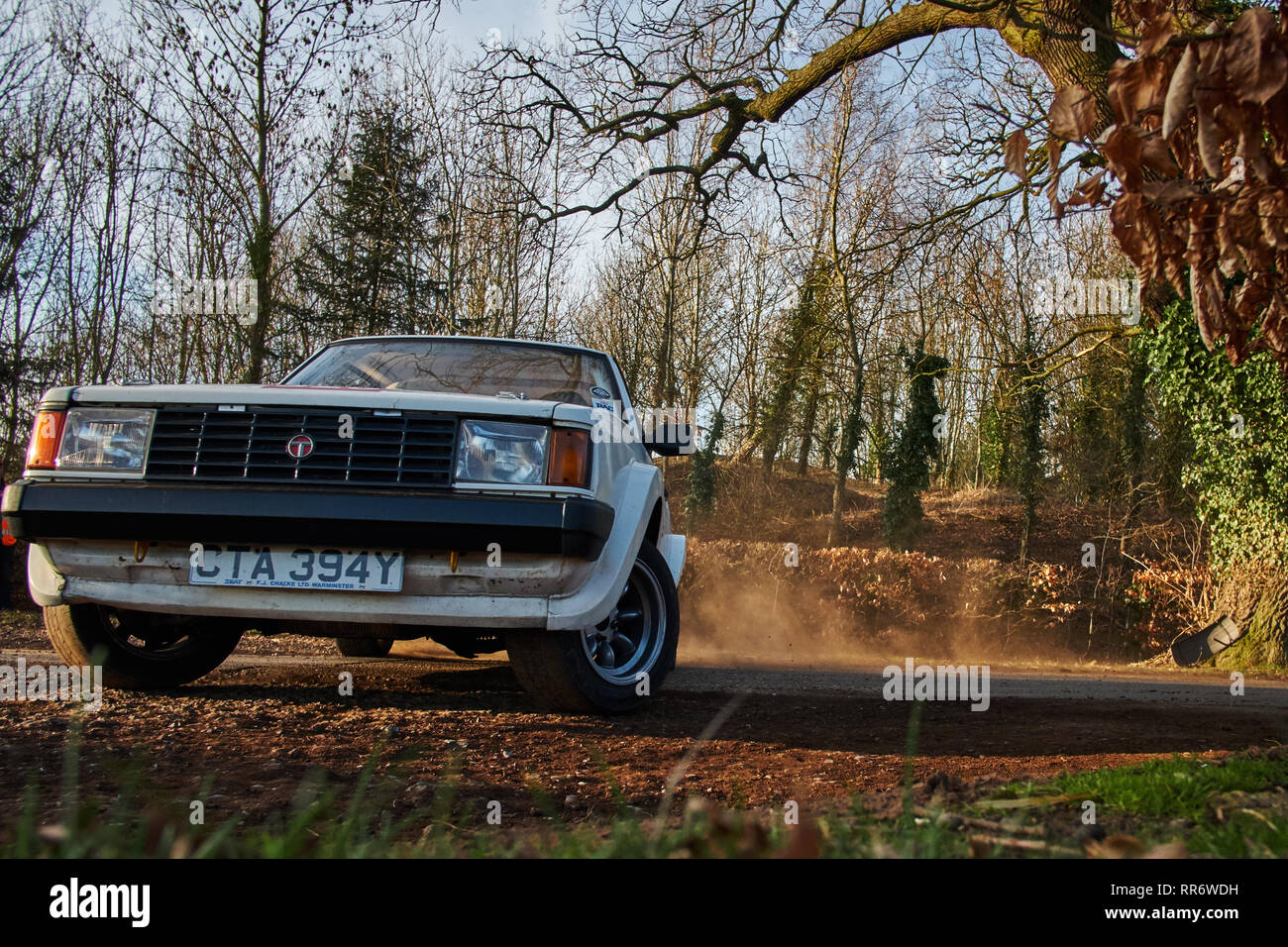 Stoneleigh Park, Coventry, Großbritannien. 24. Februar 2019. Klassik Talbot Rally Championship Auto während des Rennens Retro in Stoneleigh Park. Foto: Gergo Toth/Alamy leben Nachrichten Stockfoto