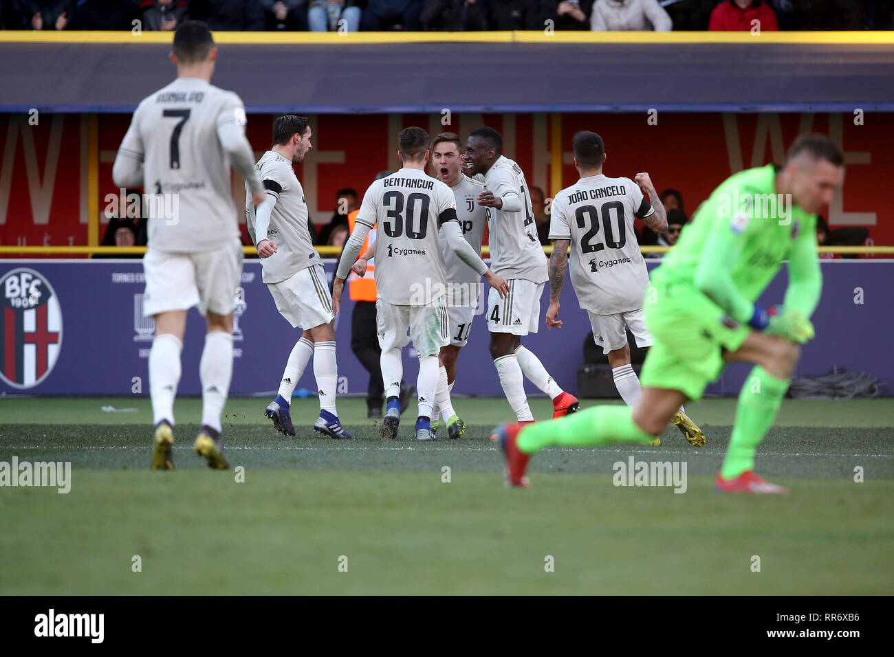 Bologna, Italien. 24 Feb, 2019. Fußball, Serie A TIM 2018-19 - BOLOGNA JUVENTUS 0-1 dargestellt: DYBALA Credit: Unabhängige Fotoagentur/Alamy leben Nachrichten Stockfoto