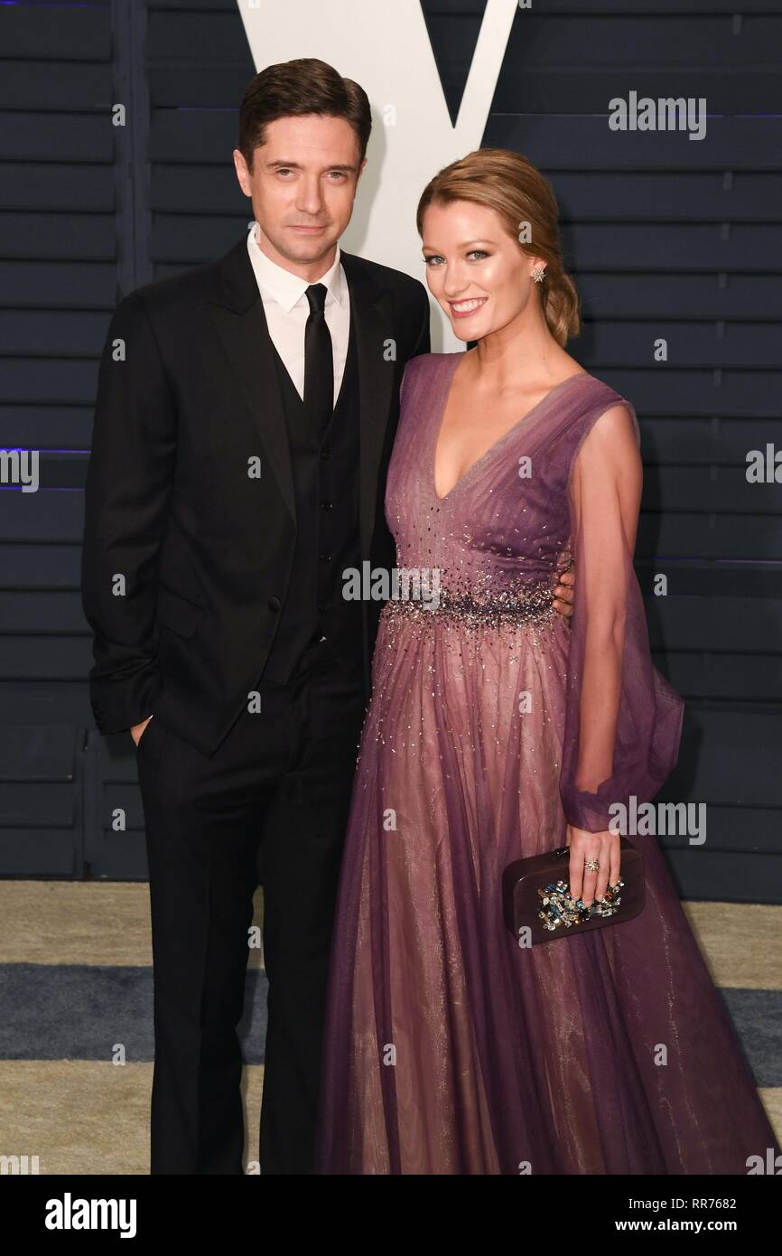 Los Angeles, USA. 24 Feb, 2019. LOS ANGELES, Ca - 24. Februar: Topher Grace und Ashley Hinshaw an der Vanity Fair Oscar Partei am 24. Februar 2019 in Los Angeles, Kalifornien. Credit: Imagespace/Alamy leben Nachrichten Stockfoto