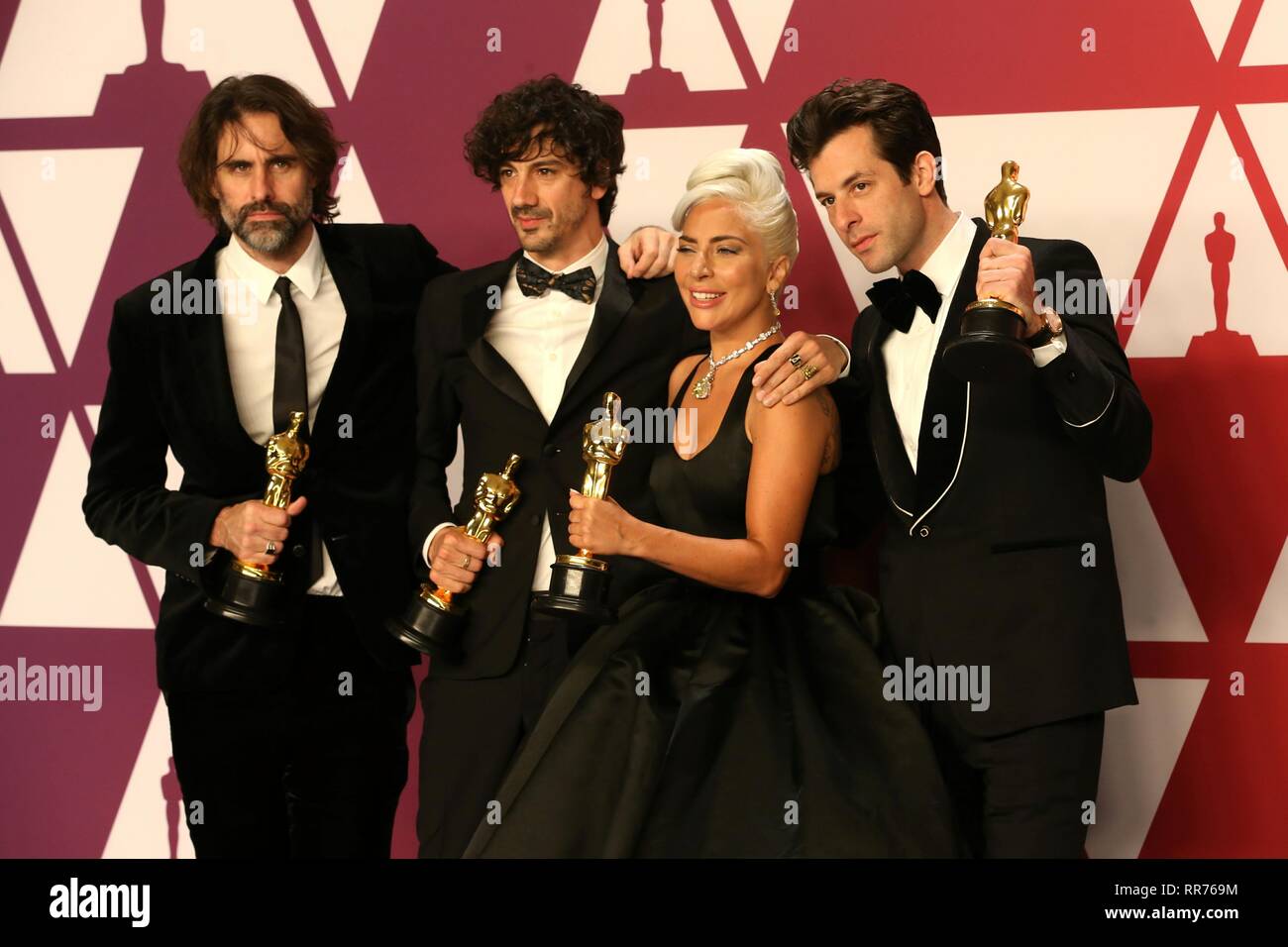 Los Angeles, USA. 24 Feb, 2019. LOS ANGELES, Ca - 24. Februar: Mark Ronson, Lady Gaga, Anthony Rossomando und Andrew Wyatt auf der 91. jährlichen Academy Awards Presse Zimmer im Dolby Theatre am 24. Februar 2019 in Los Angeles, Kalifornien. Foto: Christopher Victorio/imageSPACE Credit: Imagespace/Alamy leben Nachrichten Stockfoto