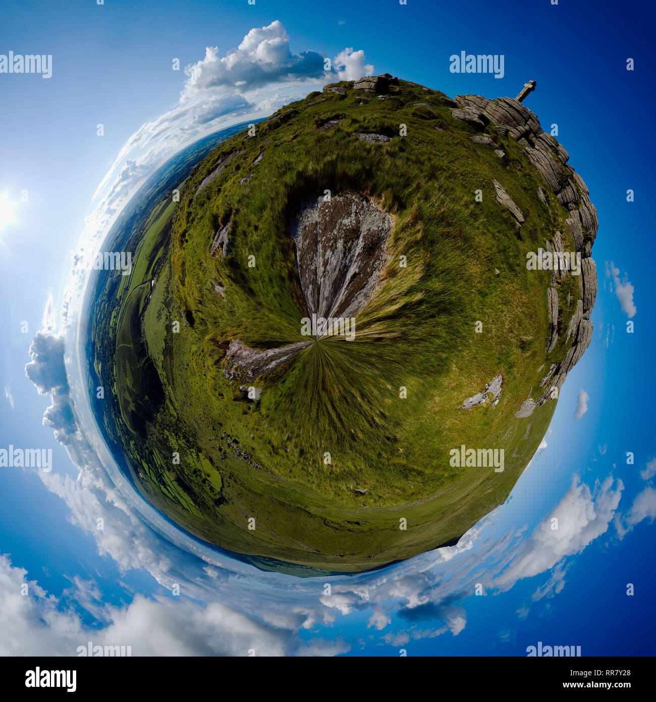 Ein 360 Grad Bild von Lewin Post Kreuz auf Dartmoor. Stockfoto