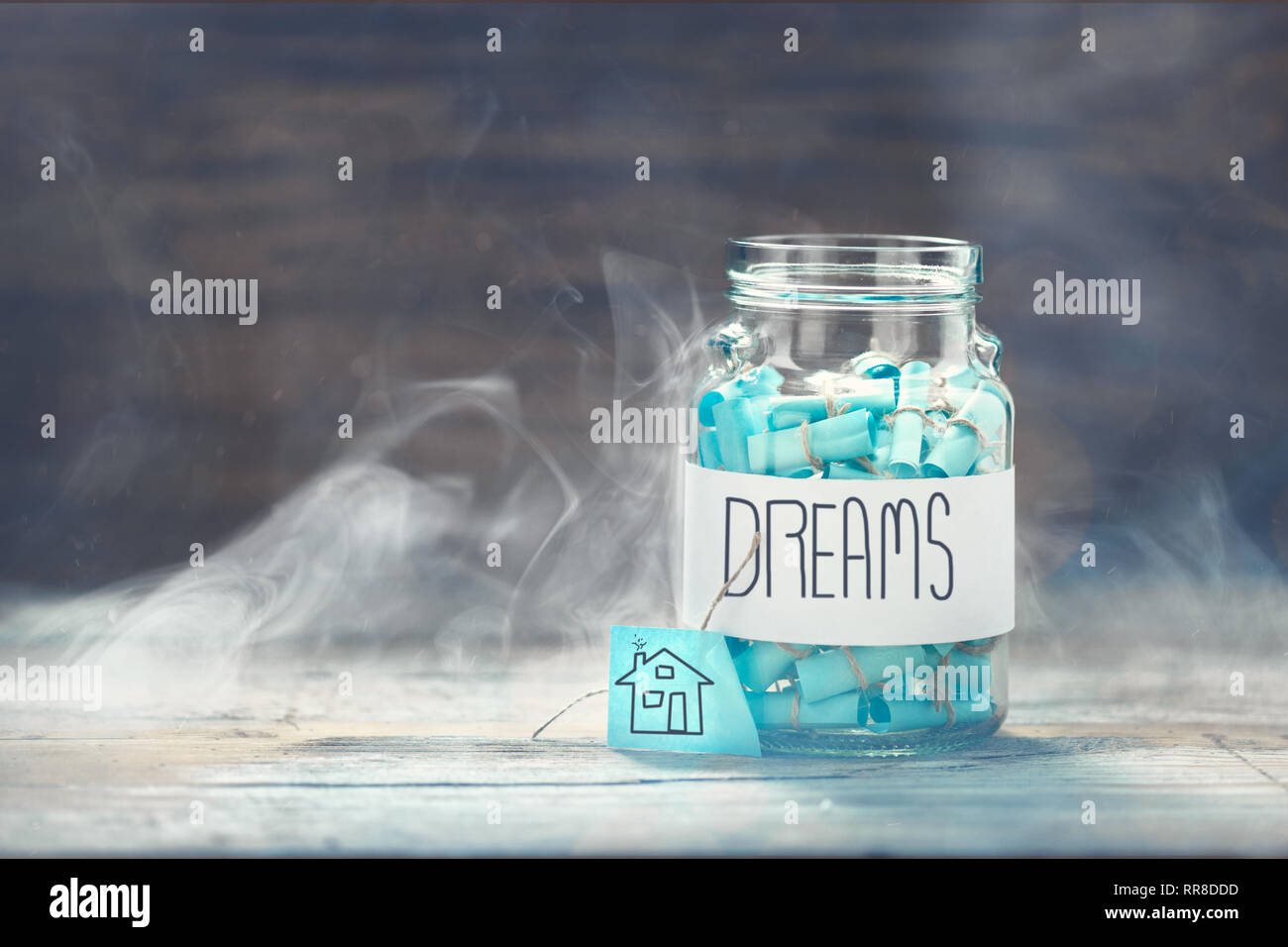 Träume jar. Dream House Konzept. Glas Glas gehegten Wünsche Stockfoto