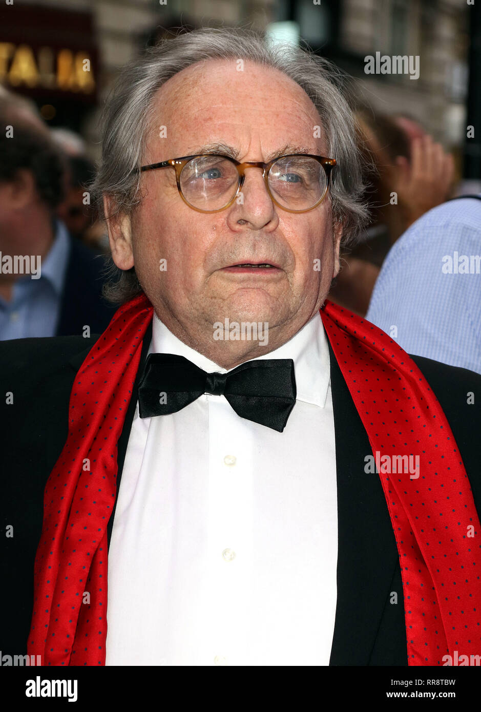 Apr 20, 2015 - London, England, UK-Frank Sinatra: Der Mensch und seine Musik Drücken Sie die Taste Nacht, im Palladium - VIP-Ankunft Foto zeigt: Sylvester McCoy Stockfoto