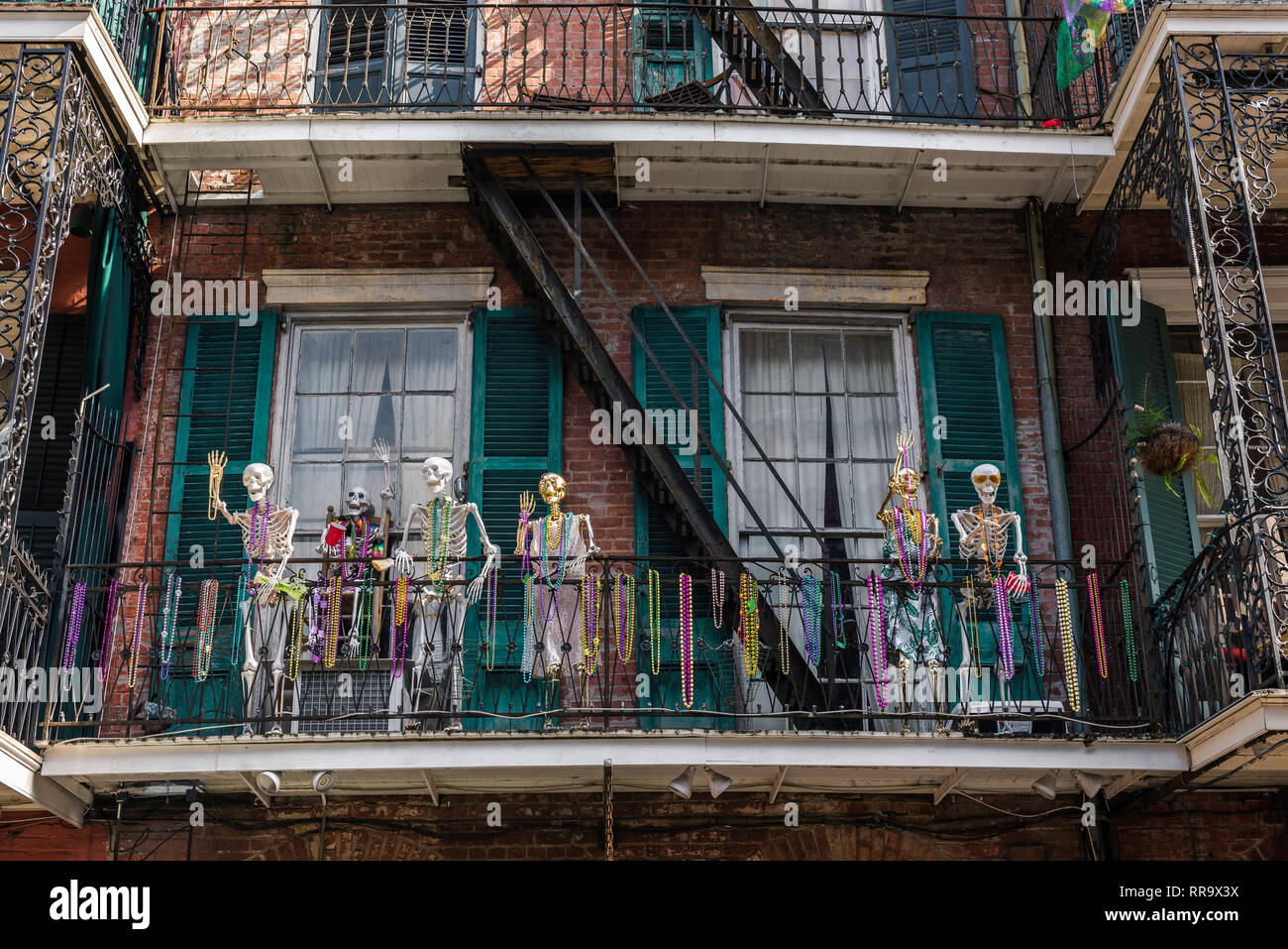 Skelett Dekoration Balkon Stockfotos Und Bilder Kaufen Alamy
