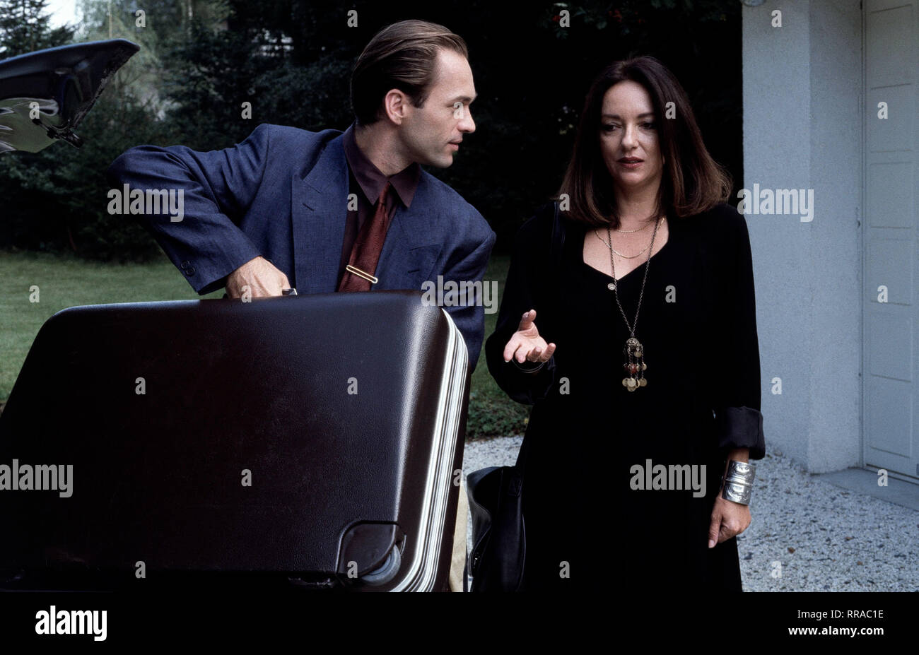 EIN FALL FÜR ZWEI / Kopfgeld/D 1991/Jörg Grünler/HORST GÜNTER MARX (Dieter Bremser), MONIKA SCHWARZ (Sylvia Lavassani) 35694/Überschrift: EIN FALL FÜR ZWEI / D 1991 Stockfoto