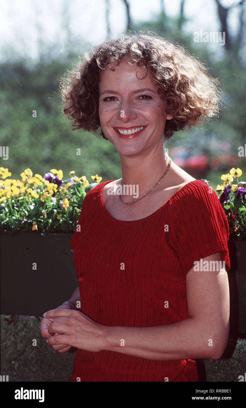 KARINA THAYENTHAL als Jutta Regie: Klaus Gendries aka. So geht das nicht weiter/Überschrift: der LANDARZT/BRD 1998 Stockfoto