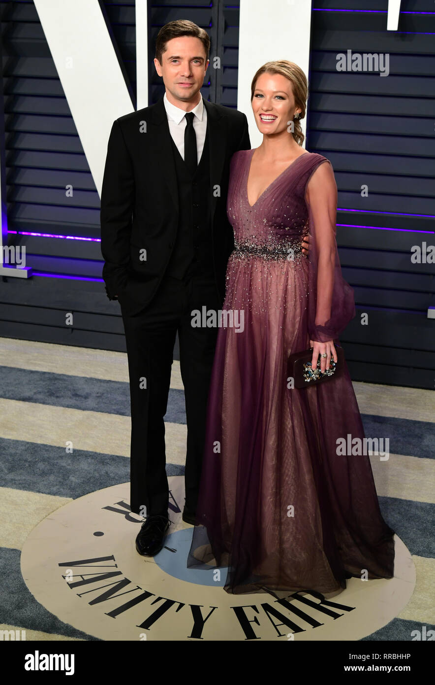 Topher Grace und Ashley Hinshaw Teilnahme an die Vanity Fair Oscar Party im Wallis Annenberg Center für Darstellende Künste in Beverly Hills, Los Angeles, Kalifornien, USA, statt. Stockfoto