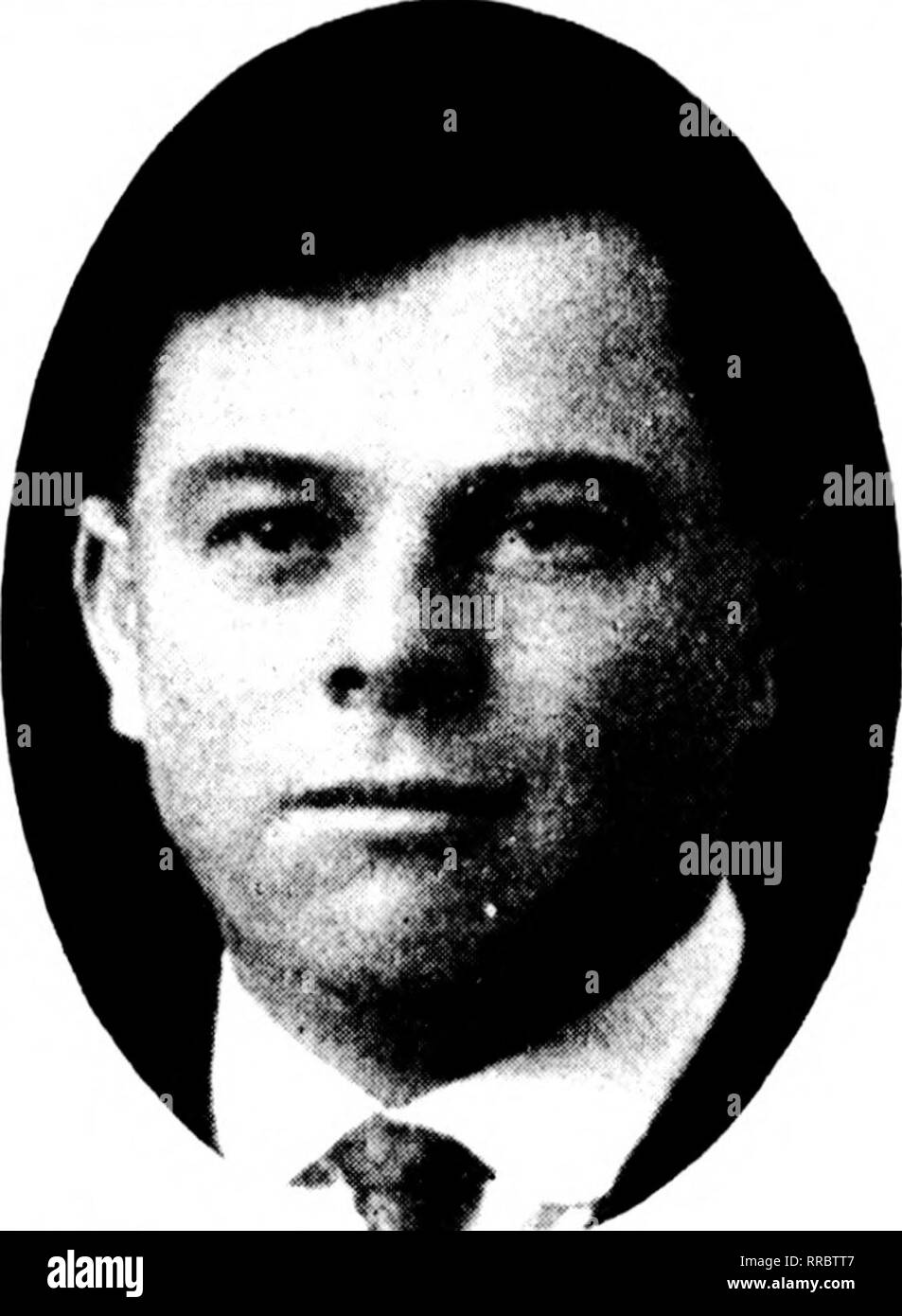 . Floristen Review [microform]. Blumenzucht. l) es I "laines Anlage. Aiiiiin;.;' Itr^ s. - Paul ami Krnsl. twn Eine^;^' ich ''St> ivf bin unbeabsichtigten< j: ynun^ Männer. Wateli Zinn ir-Schritt. Vertriebsbüros: New York Chicago Kansas City Pana, III. Seattle, Washington Denver, Colo^ Columbus Circir Maionic Tempel N.Y. Leben BIdg. Schublade 335 Smith BIdg. 1720 Roiemary St. Allgemeine Büros - Chicago Factory -- Pana, 111.. Ak"''•. marrittl. Sohn von A.Y. Amlin^^. In cliaitfi' des neuen Werks von Amiing Hris.at Smta Ana. Calif., nur durch den AGMl' US abgeschlossen Ich artner mit Paul Amlinn. Eine feine, große Familie u5 Stockfoto