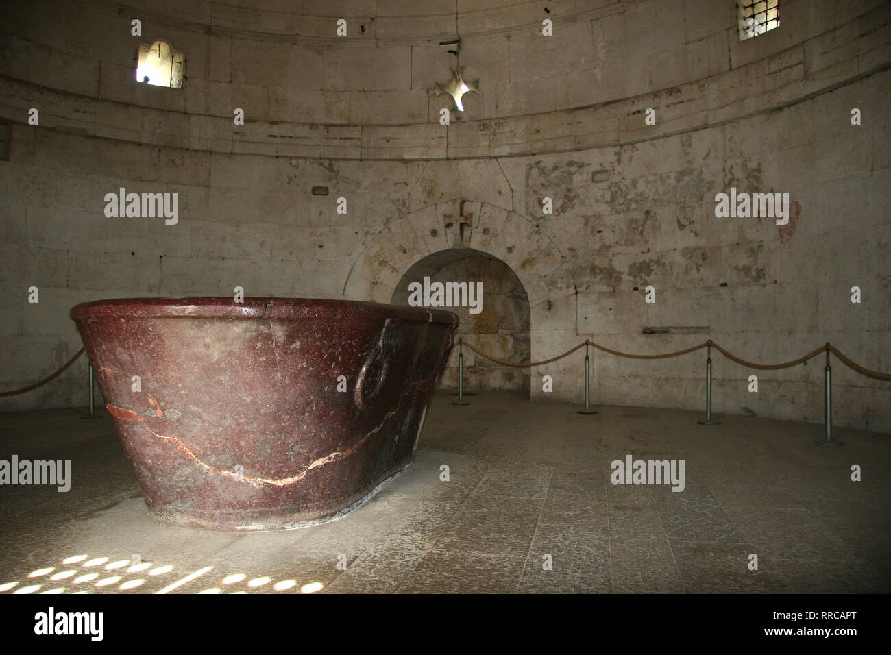 Italien. Ravenna. Mausoleum von Theoderic, König der Ostgoten, 520. Porphyr Sarkophag. Emilia-Romagna Stockfoto