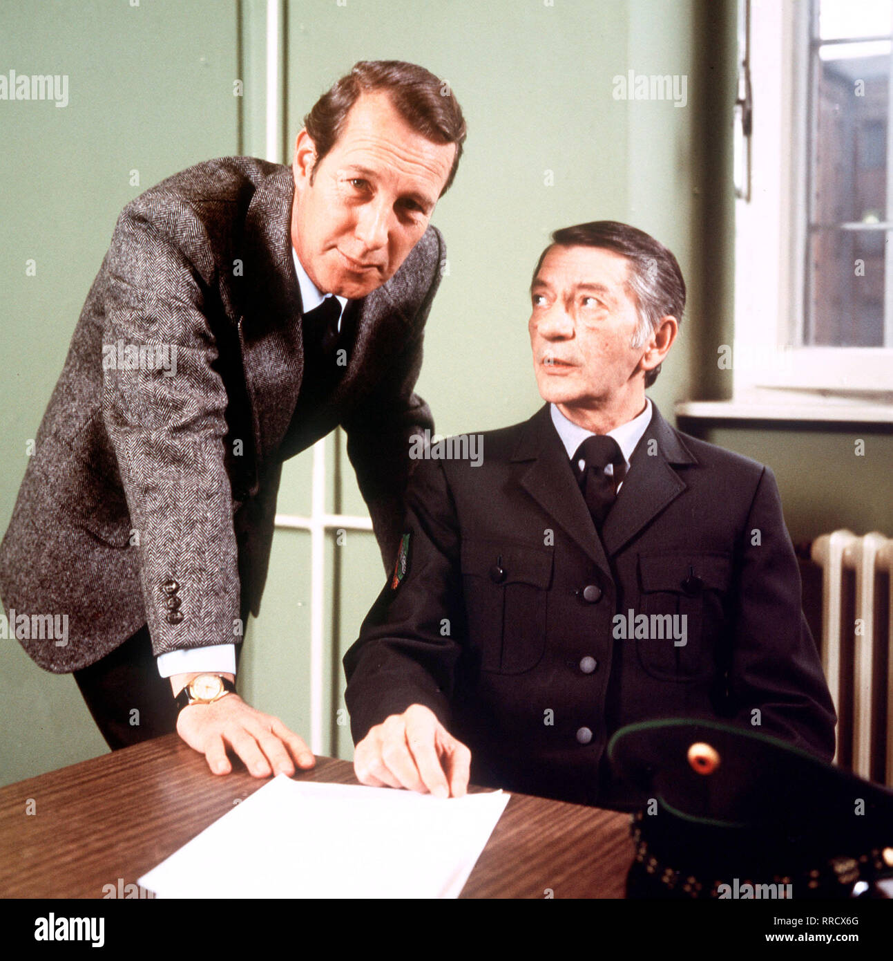 TATORT/Ein Schuß zuviel/Kommissar Haferkamp (HANSJÖRG FELMY) verhört