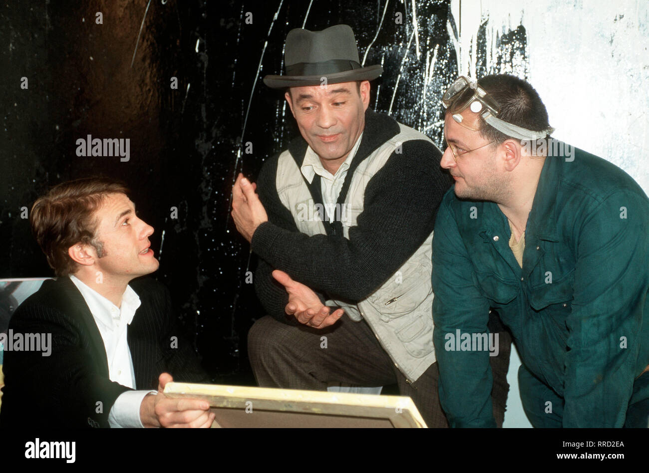 FAUST/Villa Palermo/Ein Maler wird erschossen. Alle Spuren führen zur 'Villa Palermo', in der der exaltierte Politikersohn Gerhard Schulze-Leitner ein Stipendienprogramm für Künstler unterhält. Faust schleust sich in das Haus ein und findet bald heraus, daß Schulze-Leitner von dem Toten erpresst wurde. /Foto vlnr.: Schulze-Leitner (Christoph Waltz), Faust (Heiner Lauterbach), Reinfeld (MICHAEL TRISCHAN). /EM/, 30 DFAfaust01/Überschrift: Faust/D 1997 Stockfoto