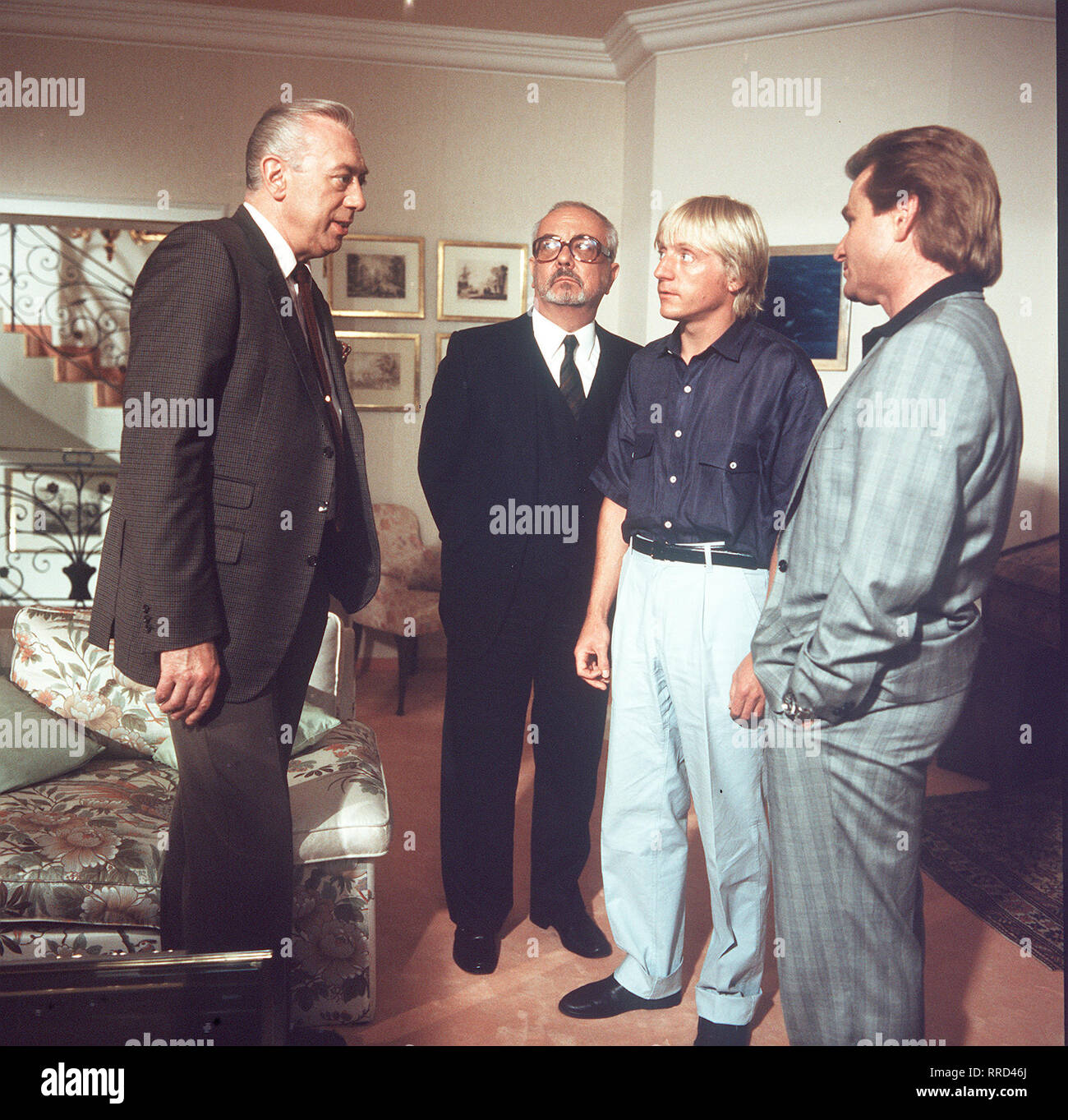 DERRICK/Tod eines jungen Mädchens/Szene mit Horst Tappert, Hans Korte