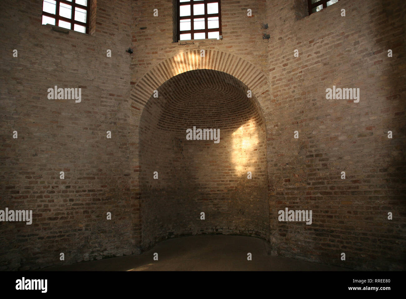 Italien. Ravenna. Arian Baptisterium. Von Theoderich der Große 5.-6. Jh. errichtet. Im Inneren. Detail. Die frühen Christen. Stockfoto