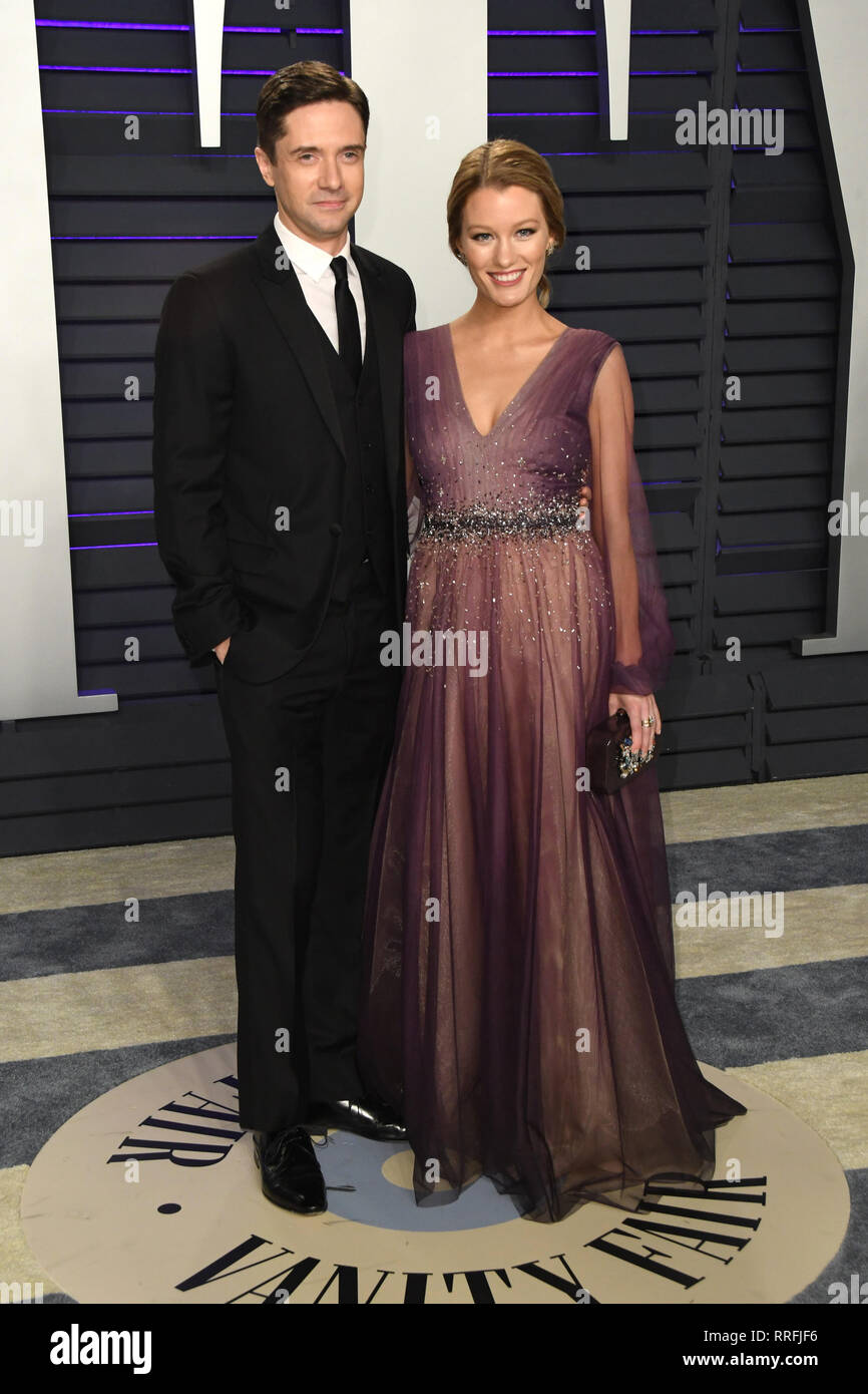 Februar 24, 2019 - Los Angeles, Kalifornien, USA - 24. Februar 2019 - Los Angeles, Kalifornien - Topher Grace, Ashley Hinshaw. 2019 Vanity Fair Oscar Partei nach der 91st Academy Awards im Wallis Annenberg Center für Darstellende Künste. Photo Credit: Birdie Thompson/AdMedia (Credit Bild: © Birdie Thompson/AdMedia über ZUMA Draht) Stockfoto