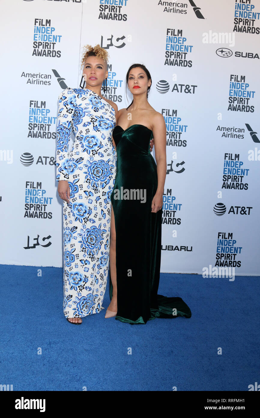 Santa Monica, CA, USA. 23 Feb, 2019. LOS ANGELES - Feb 23: Emmy Raver-Lampman, Janina Gavankar bei den Film Independent Spirit Awards 2019 am Strand am Februar 23, 2019 in Santa Monica, CA Credit: Kay Blake/ZUMA Draht/Alamy leben Nachrichten Stockfoto