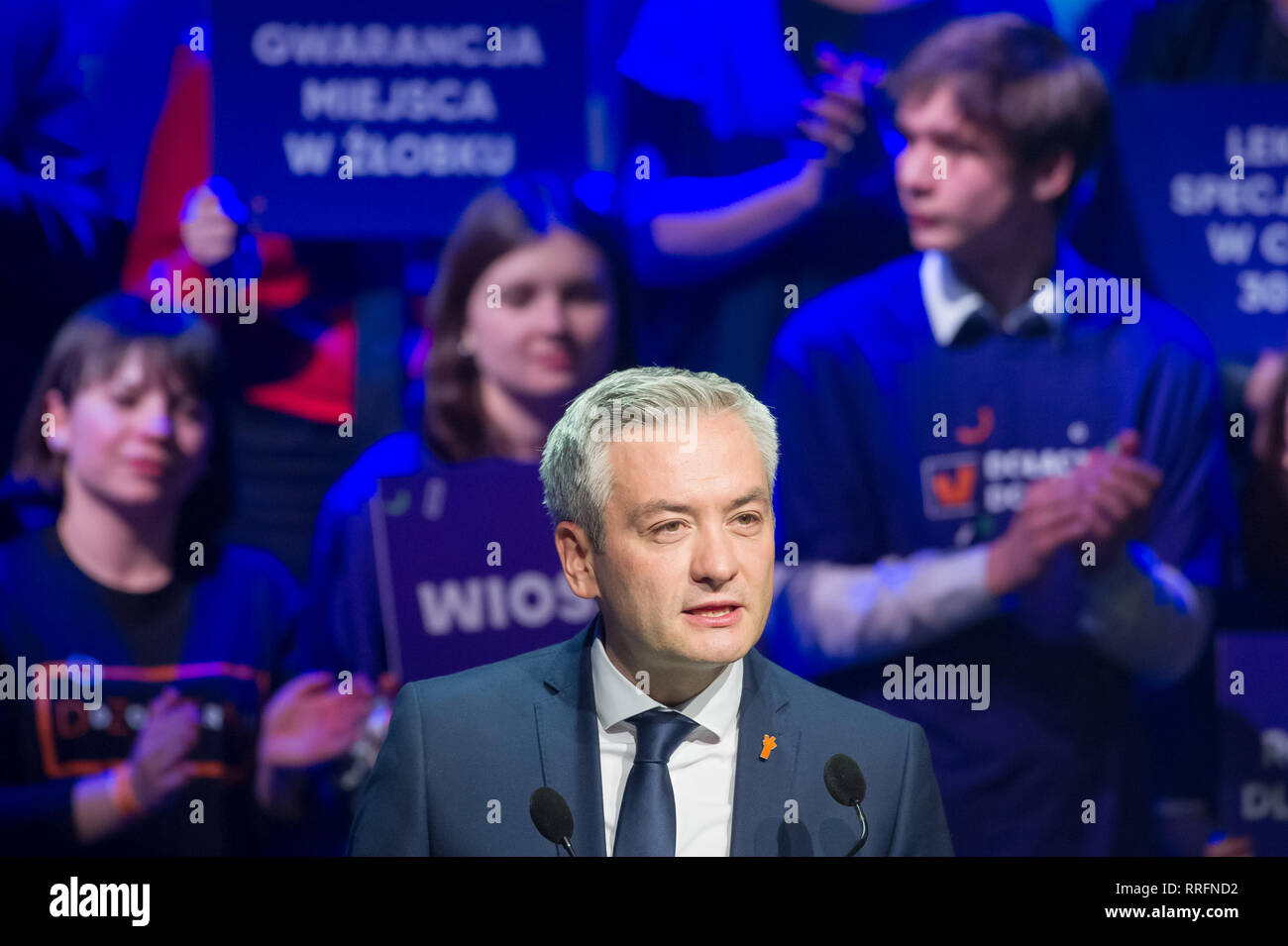 Danzig, Polen. 25 Feb, 2019. Robert Biedron, Leiter und Gründer der Wiosna (Frühling), Polnisch sozial-demokratischen und pro-europäischen politischen Partei während der regionalen Übereinkommen in Danzig, Polen. Februar 2019 Credit: Wojciech Strozyk/Alamy leben Nachrichten Stockfoto