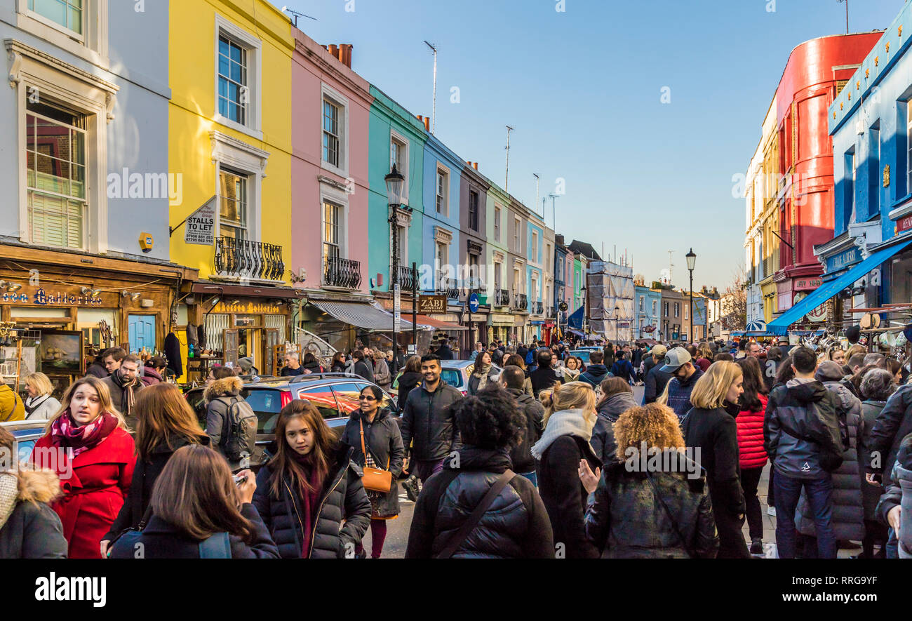 Portobello Road Market, in Notting Hill, London, England, Vereinigtes Königreich, Europa Stockfoto