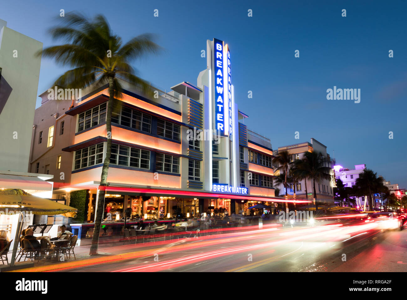 Art déco-Architektur bei Nacht am Ocean Drive, South Beach, Miami Beach, Florida, Vereinigte Staaten von Amerika, Nordamerika Stockfoto