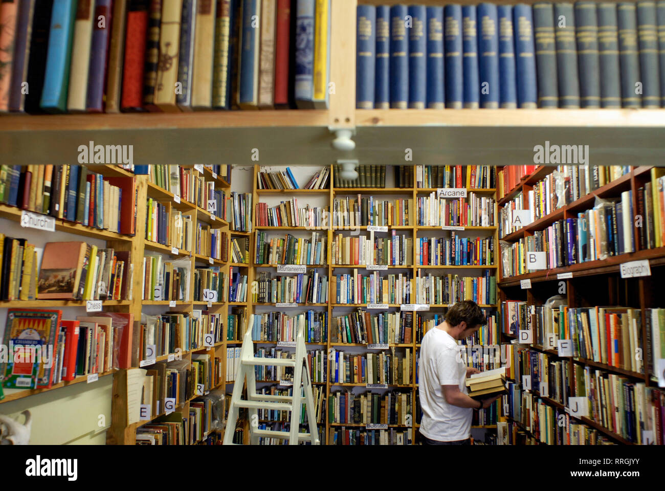 Kultureller Tourismus: Der Buchladen in Wigtown, einem kleinen Dorf in Dumfries und Galloway, bekannt als National Scotland Book Town, Großbritannien Stockfoto