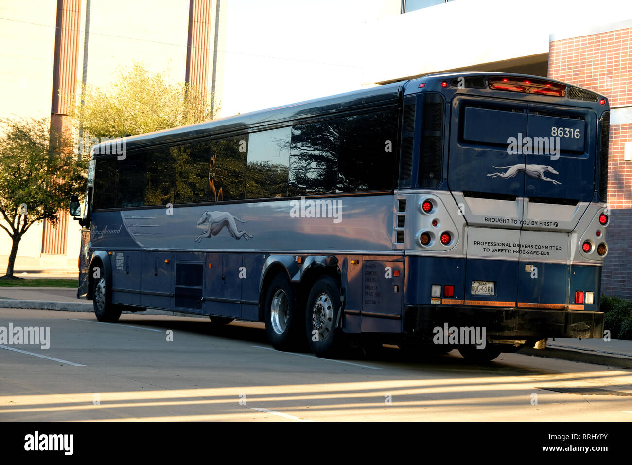 Greyhound Bus Nr. 86316 außerhalb der Bryan, Texas, USA, Bus Depot  Stockfotografie - Alamy