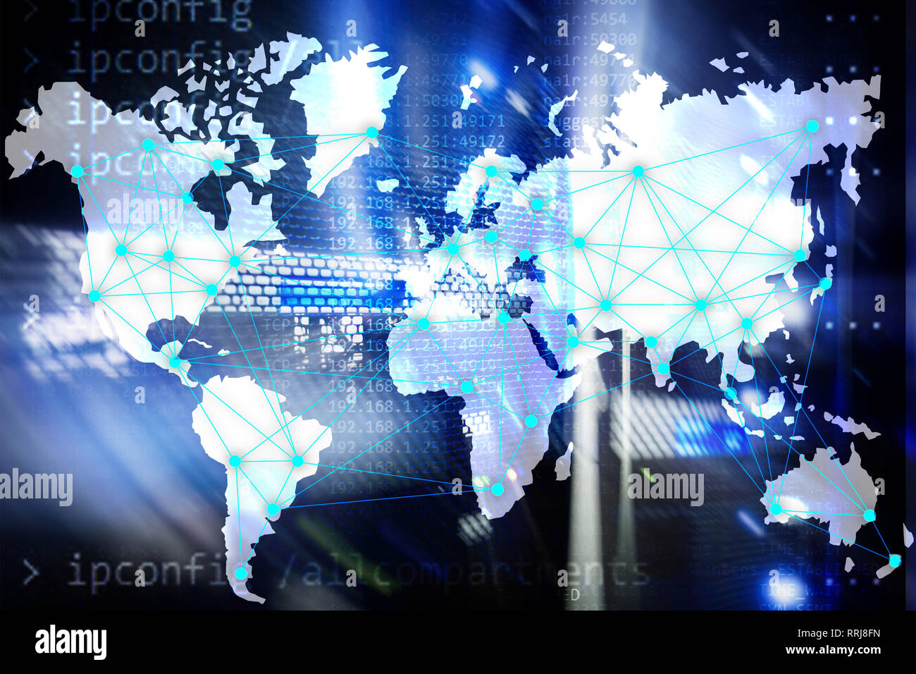 Internet und Telekommunikation Konzept mit Weltkarte auf serverraum Hintergrund. Stockfoto