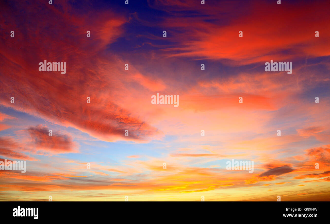 Sky, Rot, Blau, Pink, nach Sonnenuntergang, Himmel, Wolke, Wolken, Bildung, Farbe Stockfoto