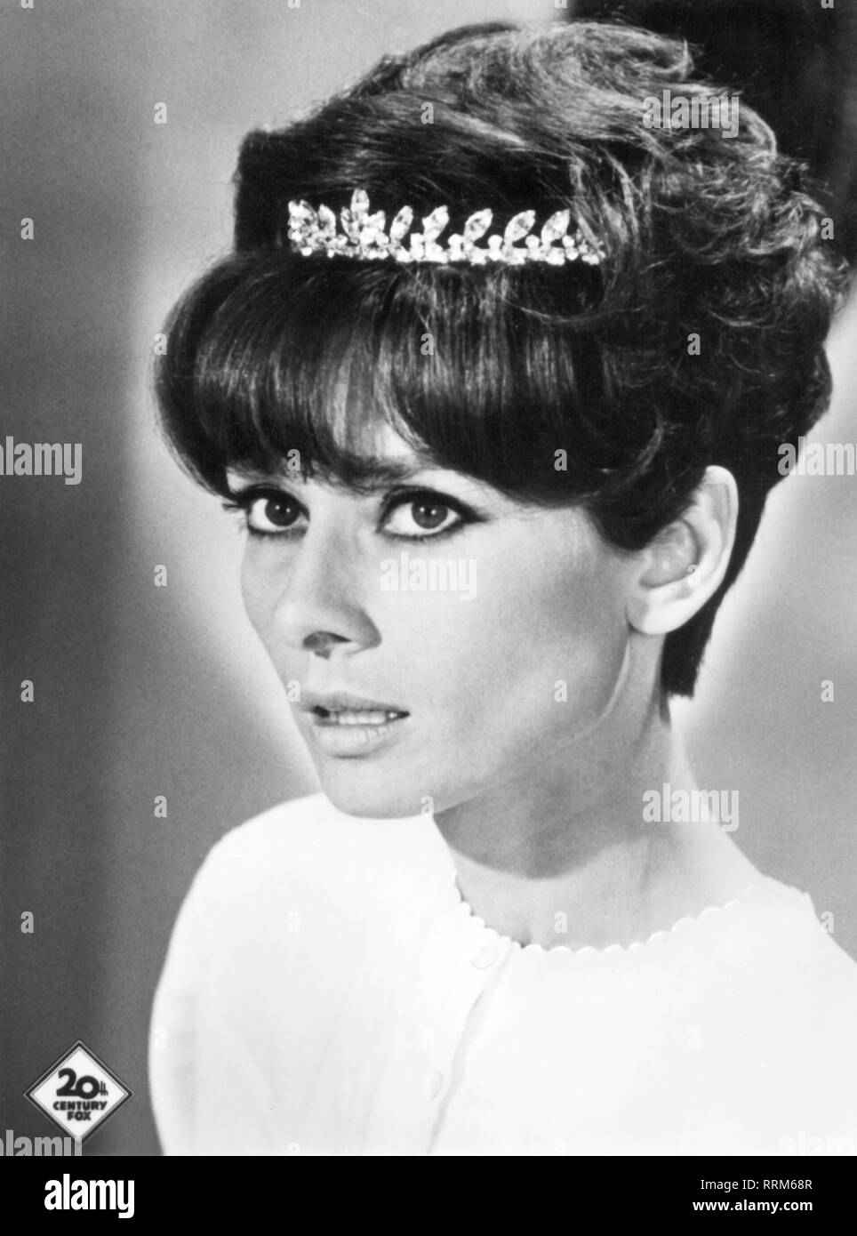 Audrey hepburn stil Fotos und Bildmaterial in hoher Auflösung Alamy