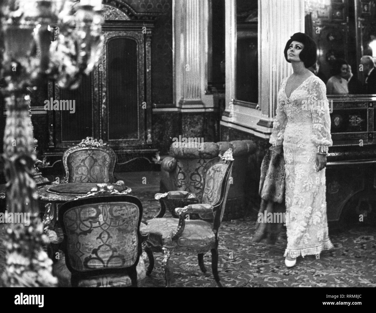 Loren, Sophia, * 20.09.1934, italienische Schauspielerin, halbe Länge, Kreml, Moskau, Juli 1965, Additional-Rights - Clearance-Info - Not-Available Stockfoto