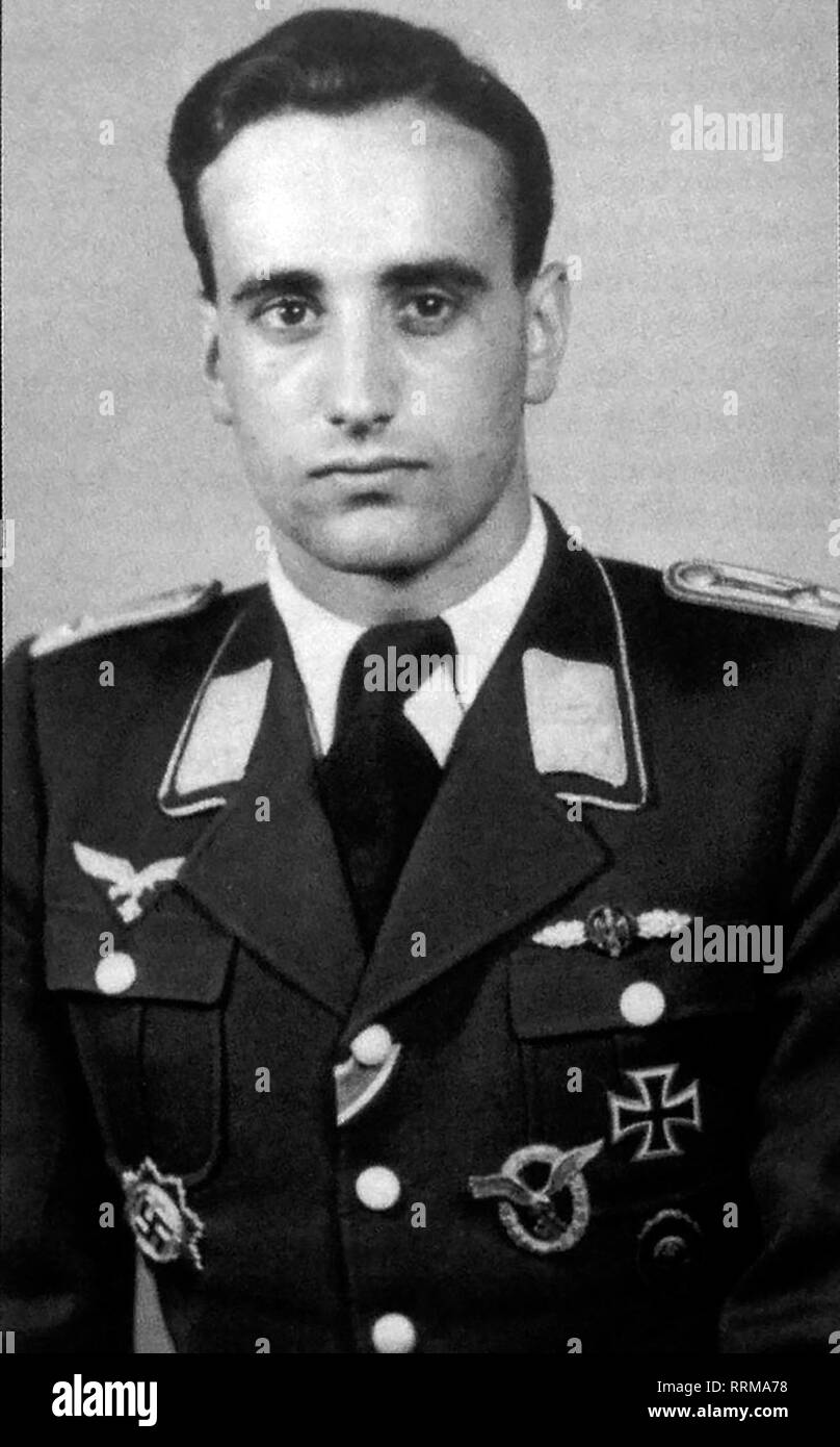 , Heinz-Wolfgang Schnaufer, 16.2.1922 - 15.7.1950, Deutsche Luftwaffe Offizier, Porträt, Ende 1943, Additional-Rights - Clearance-Info - Not-Available Stockfoto