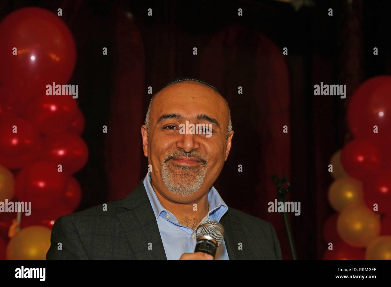 New York City, USA. 24 Feb, 2019. Gemeinde Ohr Natan von Rego Park, Queens, feierte den 20. Jahrestag seiner Veröffentlichung in russischer Sprache, druschba, der größten Mizrahi-Veröffentlichung in den USA, mit Reden und Unterhaltungsprogramm in der Gemeinschaft Queens Boulevard Hauptquartier. Unter den Verfechtern Gegenwart des US-Kongresses Vertreter Gnade Meng waren, und Linda Spiegel der Margaret Tietz Pflege & Rehabilitation Center in Forest Hills. Credit: Andy Katz/Pacific Press/Alamy leben Nachrichten Stockfoto