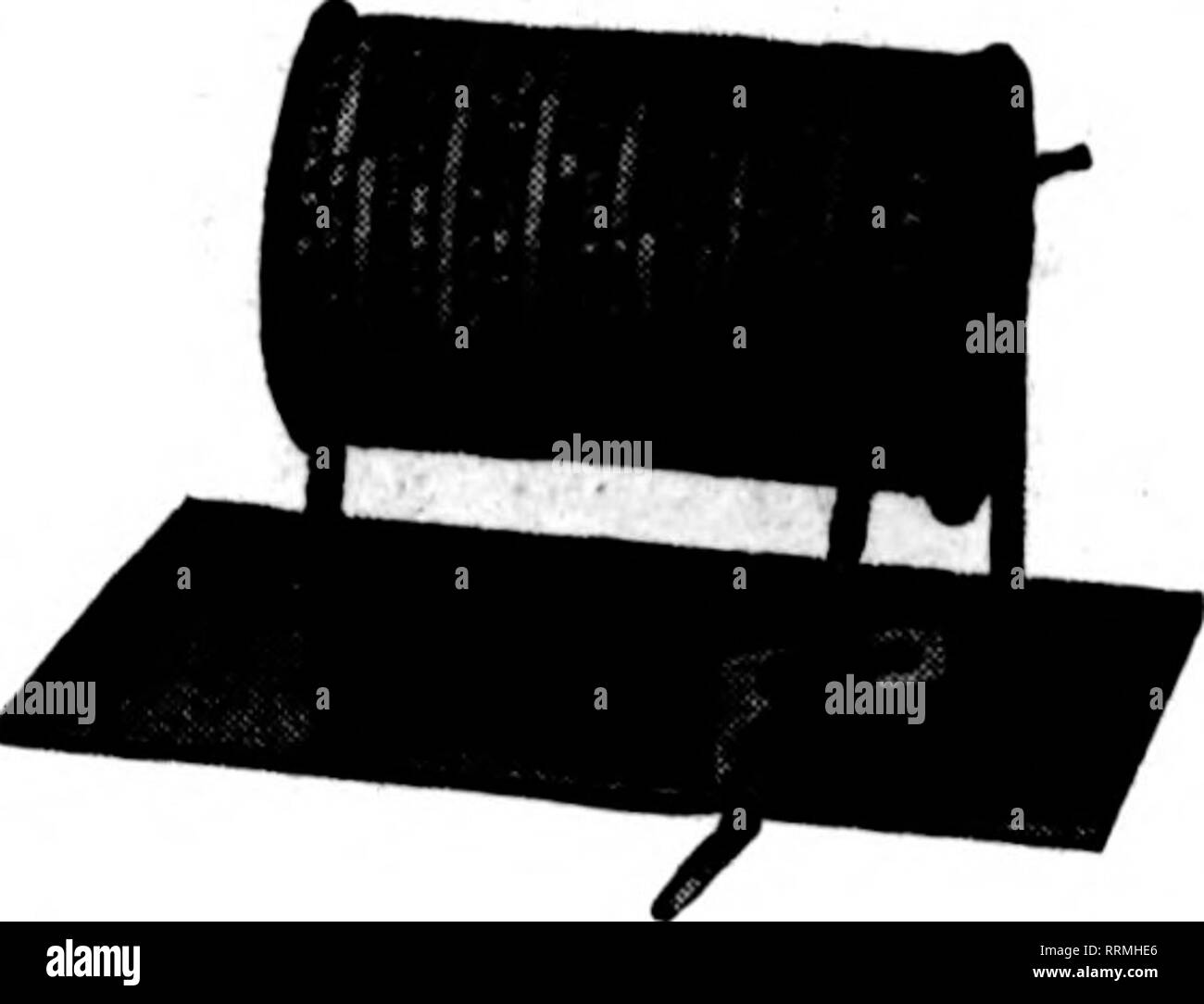 . Floristen Review [microform]. Blumenzucht. 44 Die Floristen Überprüfung am 15. März. 1917. e. Die zunehmende Popularität unter Floristen von PRINT-ilD-STRIN 8, ist ein Hinweis darauf, dass der Wert dieser Bindung der Rohstoff- und Ad-vertising Medium. Drucken. AD. STRINQ macht Ihre Pakete sauber und attraktiv und gibt Ihnen Meilen advertis-ing an fast keine Kosten. Schreiben Sie für freie Farben, Muster und Preise. Chicato gedruckten String Co. Q 307 S., Salle Street. CHICAGO | b | verschiedene Noten. Das ein Thema von allgemeinem Interesse in New York diese Woche ist die internationale Blumenschau. Es wird weniger sein als üblich der &qu Stockfoto