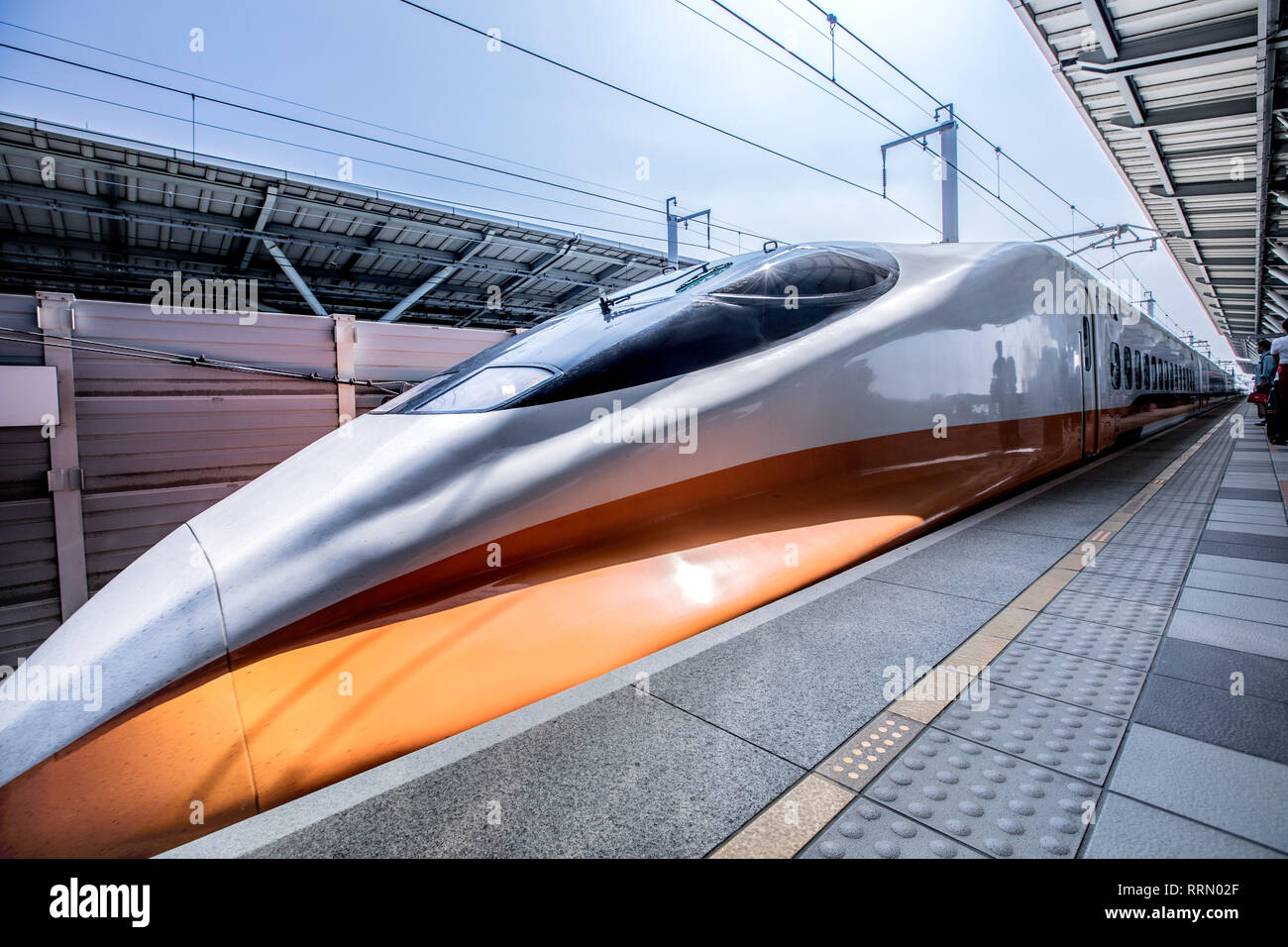 Hochgeschwindigkeitszug (HSR) in Chiayi für Taipei, der Hauptstadt von Taiwan, 20. Februar 2019 gebunden. (CTK Photo/Karel Picha) Stockfoto