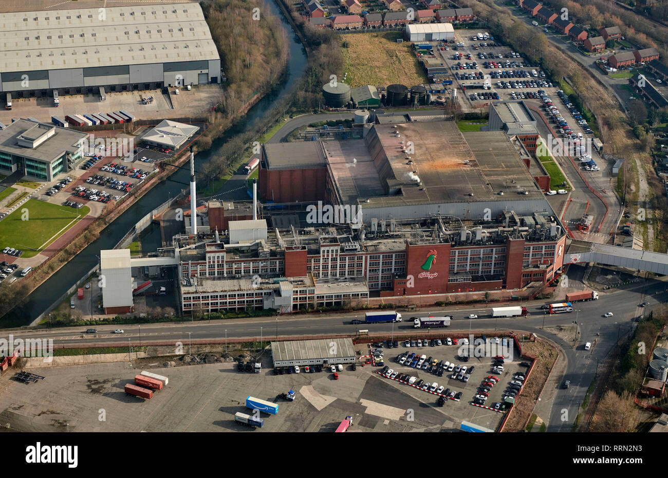 Eine Luftaufnahme der Kelloggs Fabrik, Trafford Park, Manchester, North West England, Großbritannien Stockfoto