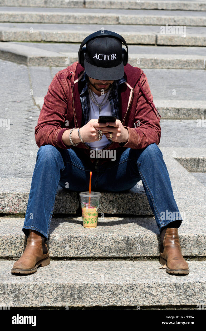 USA, Amerikanische, New York, Manhattan, Union Square, Mann mit Schauspieler aht Stockfoto