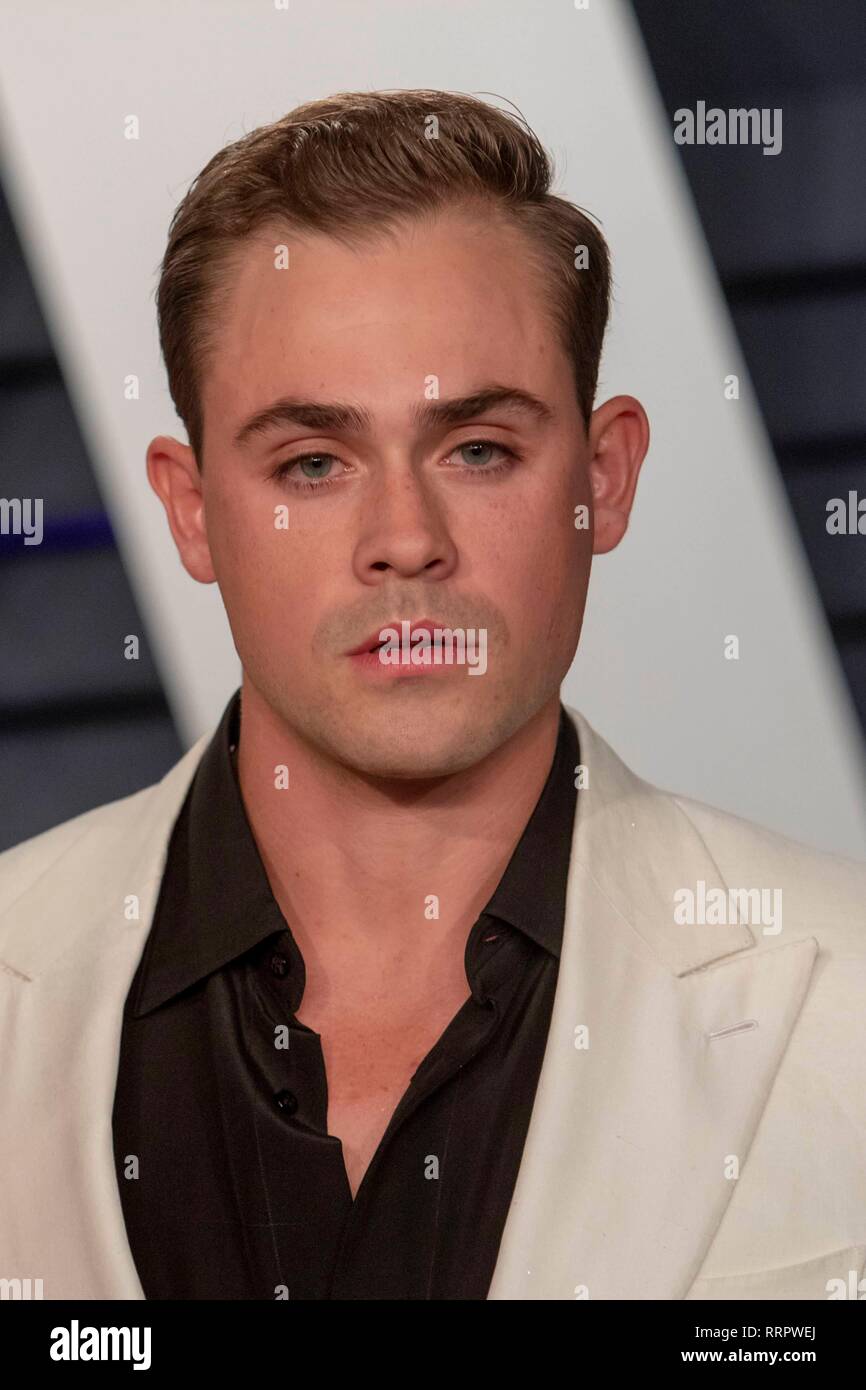 Dacre Montgomery besucht die Vanity Fair Oscar Party im Wallis