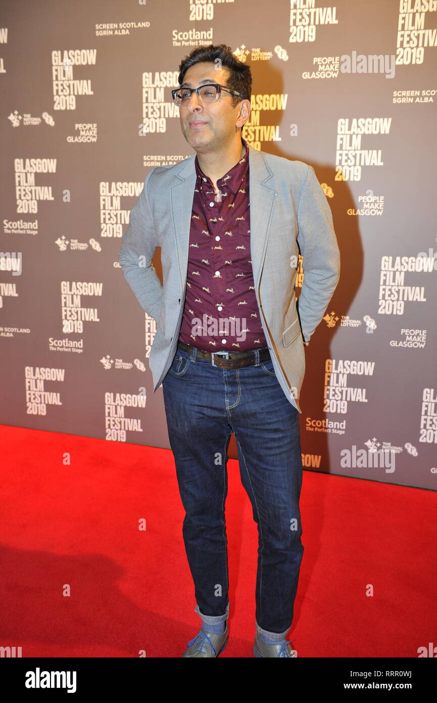 Glasgow, UK. 26 Feb, 2019. Schauspieler, Sanjeev Kohli von TV-Hit zeigen, noch Spiel, auf dem roten Teppich an der Glasgow Film Theater gesehen. Credit: Colin Fisher/Alamy leben Nachrichten Stockfoto