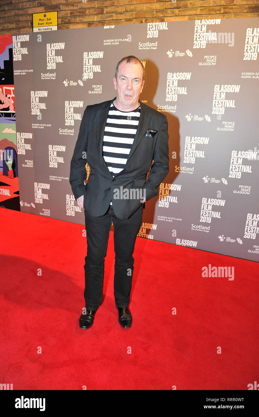 Glasgow, UK. 26 Feb, 2019. Schauspieler, Gavin Mitchell aus TV-Hit zeigen, noch Spiel, auf dem roten Teppich an der Glasgow Film Theater gesehen. Credit: Colin Fisher/Alamy leben Nachrichten Stockfoto