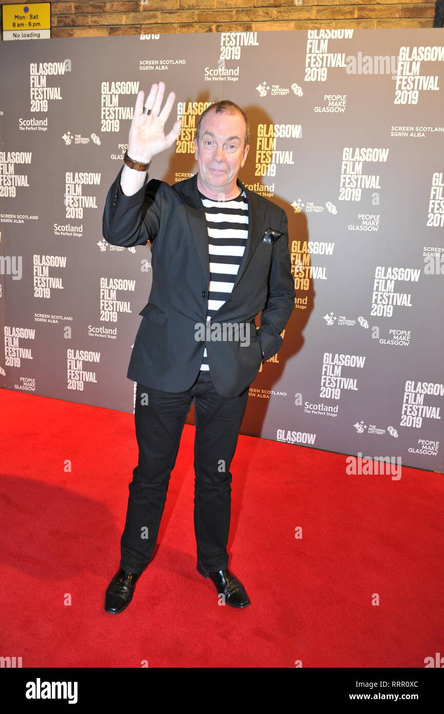 Glasgow, UK. 26 Feb, 2019. Schauspieler, Gavin Mitchell aus TV-Hit zeigen, noch Spiel, auf dem roten Teppich an der Glasgow Film Theater gesehen. Credit: Colin Fisher/Alamy leben Nachrichten Stockfoto
