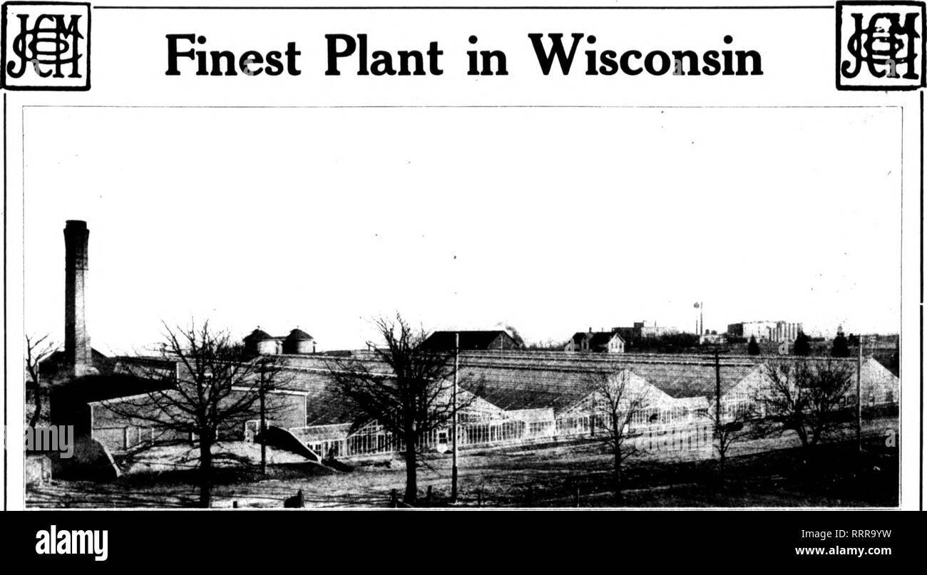 . Floristen Review [microform]. Blumenzucht. IV Die Floristen^ Review Jandaby 14. 1915.. New Orleans, floralen Co., New Orleans, Wis (Vorort von Milwaukee) Dies ist das Große moderne Bauten wir im letzten Sommer für Patrick Cudahy, der Berühmten Fleisch Packer - Kosten $ 55.000,00. npHIS Anlage besteht aus vier Häuser mit je 58 Meter breit und 320 Meter lang, * Mit service Gebäude h7 xT2. Die Häuser sind aus unserer Wohnung rafter Gussrahmen tyoe, mit globalanmeldungen Flachstahl Wand t) Osts. Die A'atint; System ist der Neue MoninRer Vakuumsystem, mit zwei 125 H. S. Kessel, ein triule Regler und unseren berühmten traos. Einen track und Plattenspieler ist Pr Stockfoto