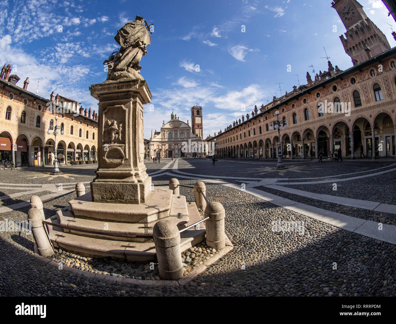 Vigevano, der historischen des 14. Jahrhunderts in Italien als eines der schönsten zu sein Stockfoto