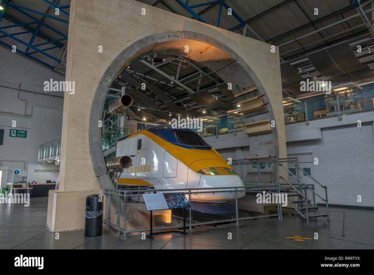 Inside channel tunnel -Fotos und -Bildmaterial in hoher Auflösung – Alamy