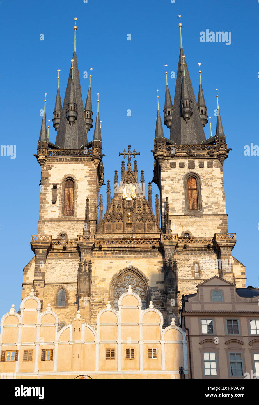 Prag - die gotische Kirche der Muttergottes vor dem Teyn. Stockfoto