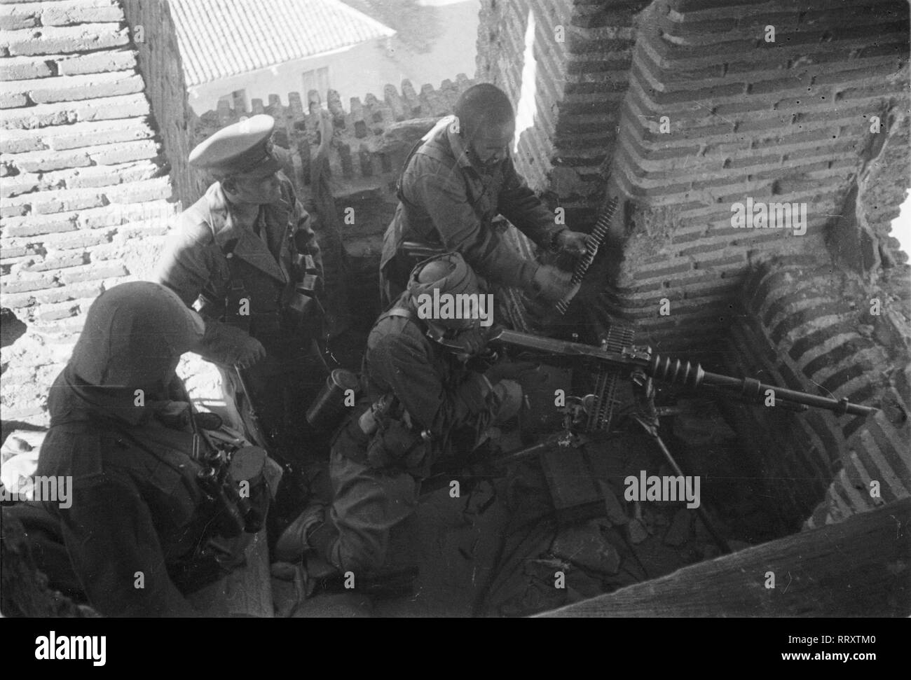 Spanischer Bürgerkrieg - Spanien, November 1936 - Kampf gegen die Mitglieder der 'Front Madrid, Spanischer Bürgerkrieg (1936-1939). Foto Erich Andres Stockfoto