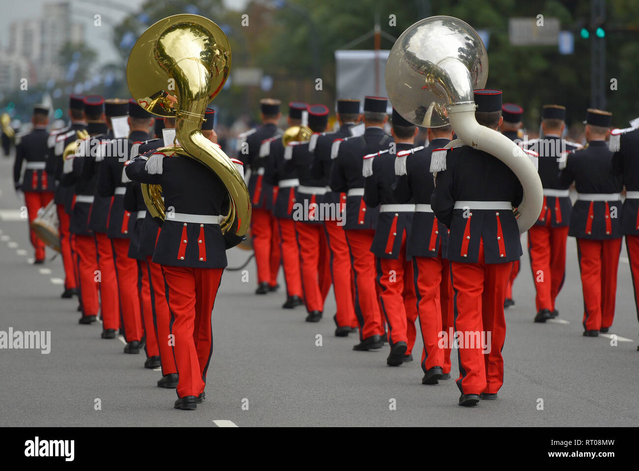 Buenos Aires, Argentinien - 11.Juli 2016: Mitglieder des französischen Militärs Band tritt bei der Parade während der Feiern zum zweihundertsten Jahrestag Stockfoto