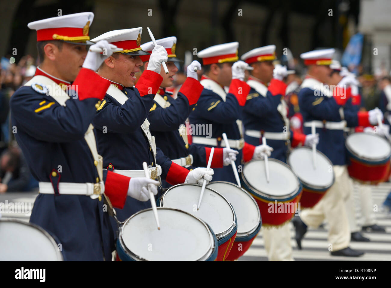 Buenos Aires, Argentinien - 11.Juli 2016: Mitglieder der argentinischen Militärs Band bei der Parade durchführen während der Feiern zum Zweihundertsten anniversa Stockfoto