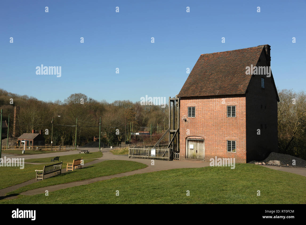 Den Motor Haus Gehäuse der Thomas Newcomen Dampfmaschine im Black Country Living Museum, Dudley, West Midlands, England, Großbritannien. Stockfoto